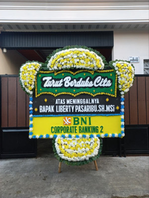 Papan Bunga Duka di Koroncong