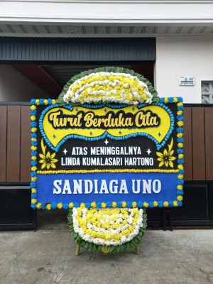 Papan Bunga Duka di Koroncong